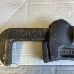 Pipe Wrench
