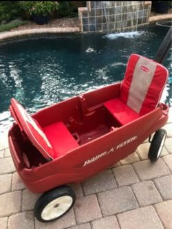 Deluxe Radio Flyer Wagon