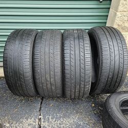 235 55 19 Michelin 