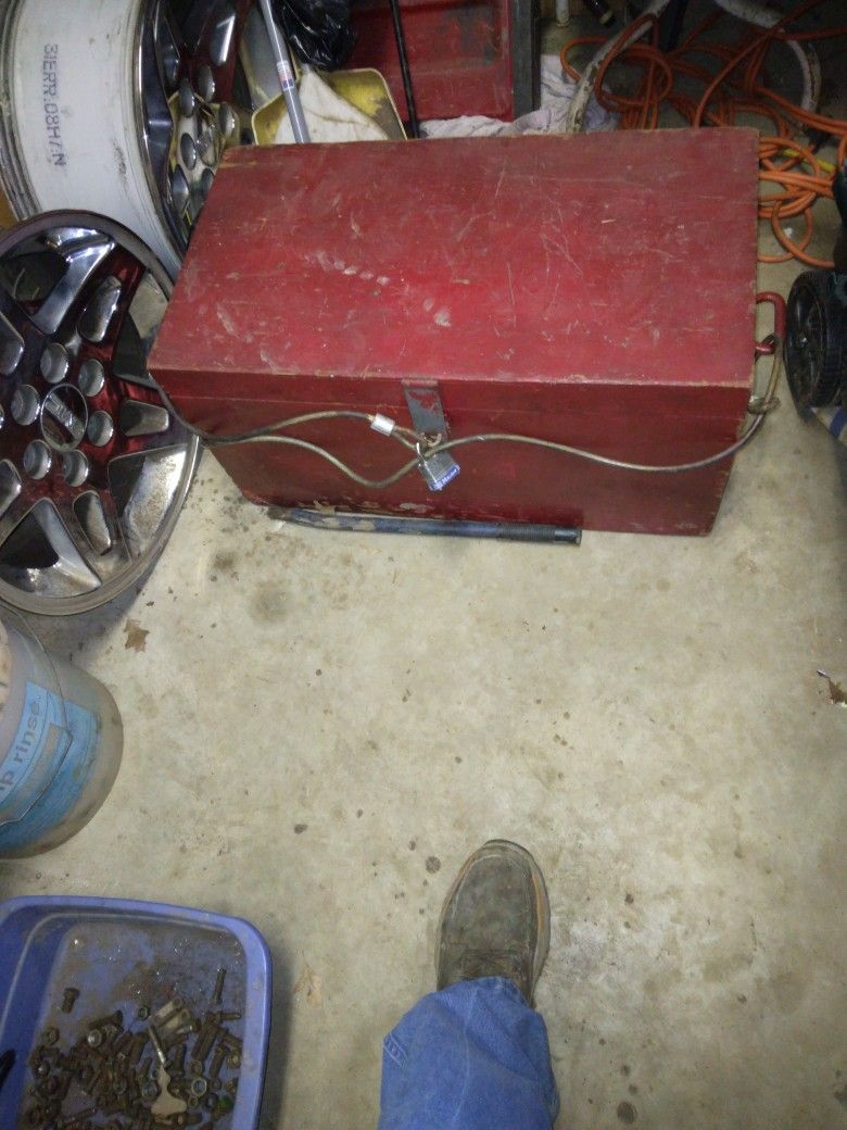  Tractor Parts Box Red Wooden Storage Box Harvester Ih