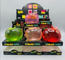 NEEDOH NICE CUBE APPLE