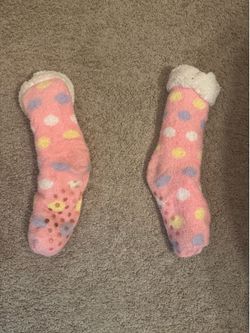 Women’s Pink Polka Dot Fuzzy Sherpa Slipper Socks with Grips