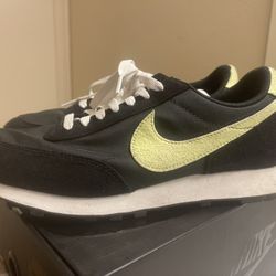 NIKE DBREAK SP