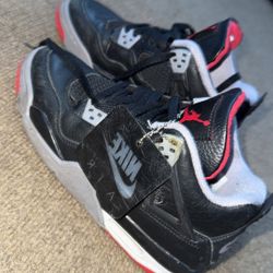 Retro 4 Gradeshool Jordan Size 5.5