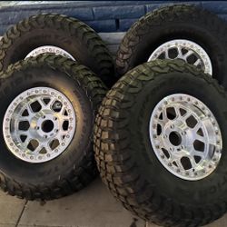 Kmc Mesa 444 Beadlock 17x9 -12 Offset 5x5 Jeep Fitment Wheels With Bfg Km3 37x12.50R17 Tires🔥🔥🔥