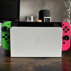 Nintendo Switch OLED *Description*