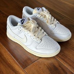 Nike Dunks Size 6 Womens