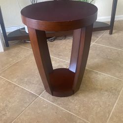 Barrel End Table
