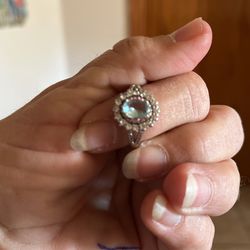 Aquamarine Center Stone Woman’s Silver Ring