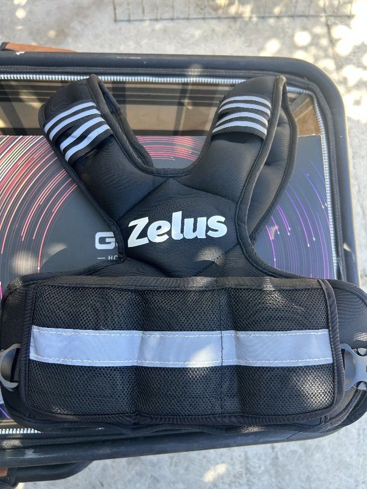 Weighted Vest for Men and Women | 4-10lb Vest with 6 Ironsand Weights for Home Workouts | Adjustable Body Weight Vest Exercise Set for Cardio and Stre