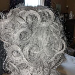 Wig Short Gray Big Loose Curls Shirt Length $25 New 