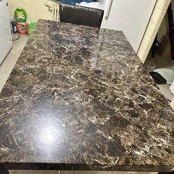 Kitchen Mable Table
