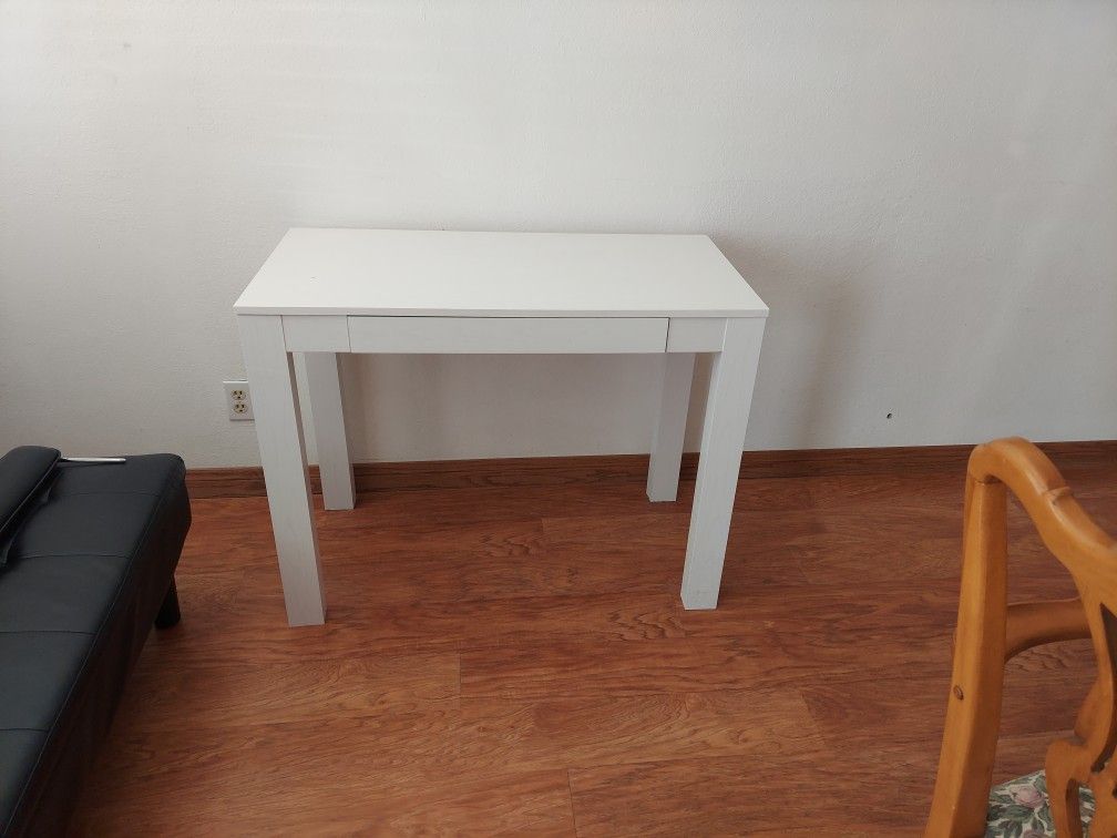 White Desk