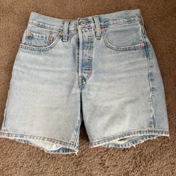 Levi's Jean Shorts 25 inch waist