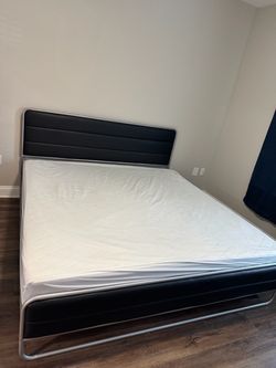 King Mattress White with Waterproof Cover