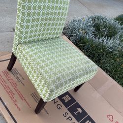 Free Chair