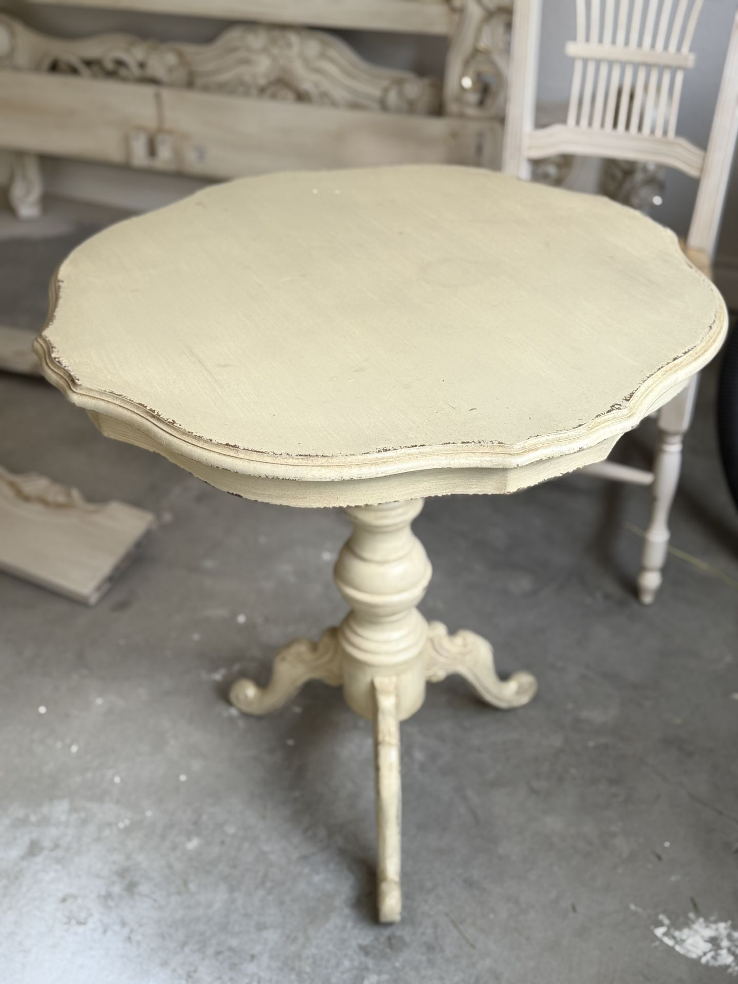 French Country Pedestal Table + Chair – Shabby Chic Accent Set