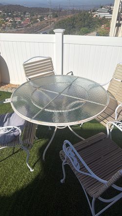 Outdoor Patio Table and Chairs Set