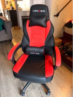 Gaming chair brand new ( MASSAGE MODE )
