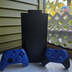 Xbox One X & Accessories 