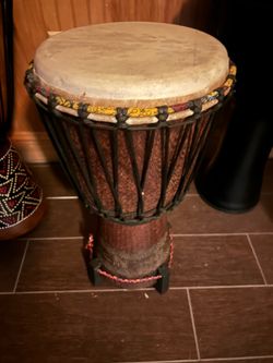 Dejembe hand drum ‘s