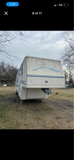 1998 SAVANA FIFTH WHEEL