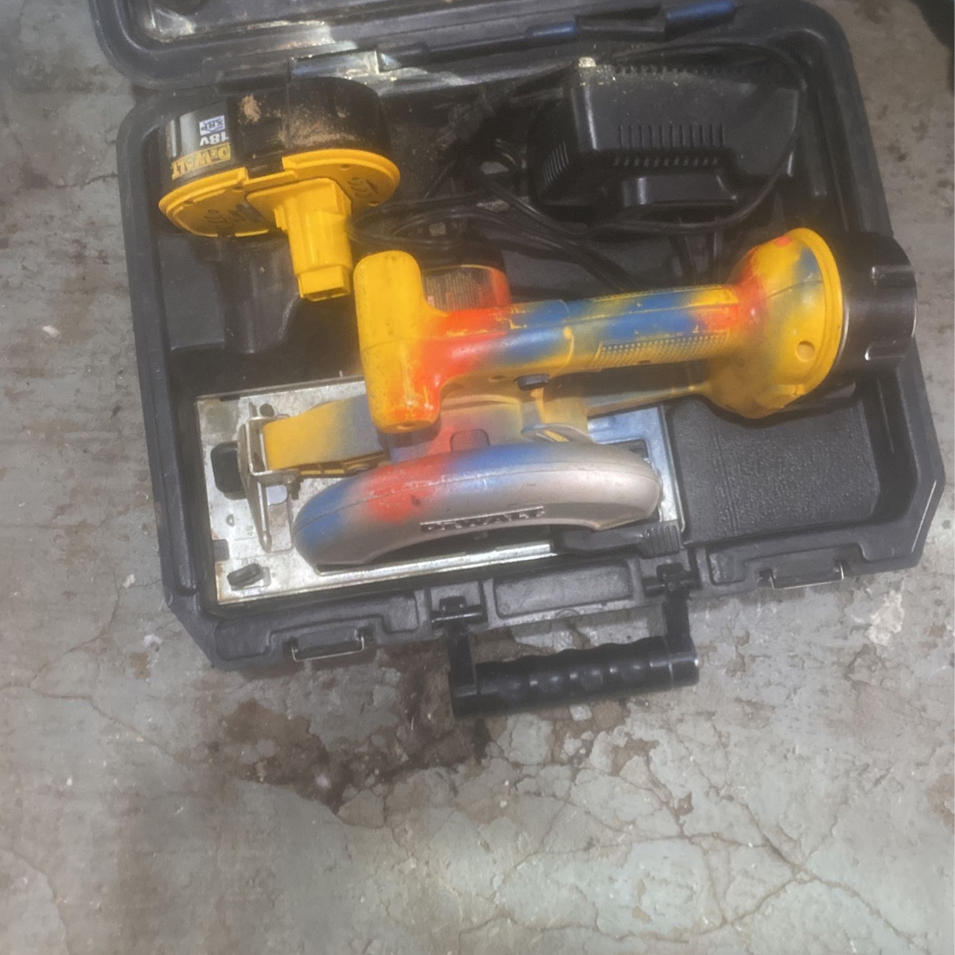 Dewalt Saw