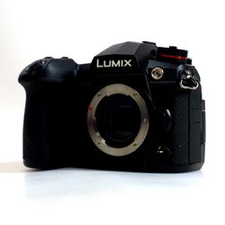Panasonic Lumix DC-G9 DC-G9KBODY 20.3MP Micro Four Thirds 4/3 Mount Mirrorless Camera