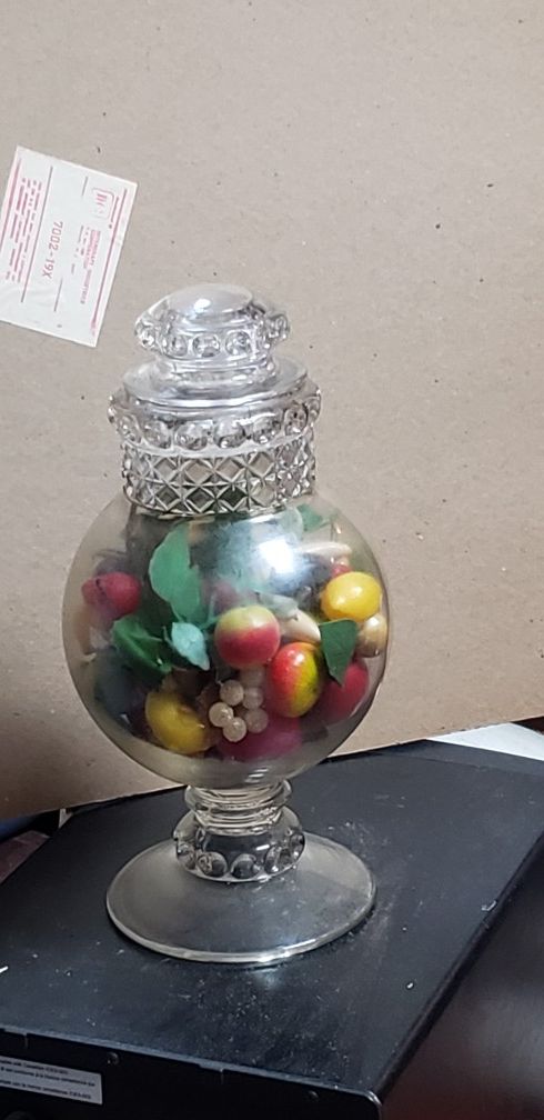 Apothecary jar