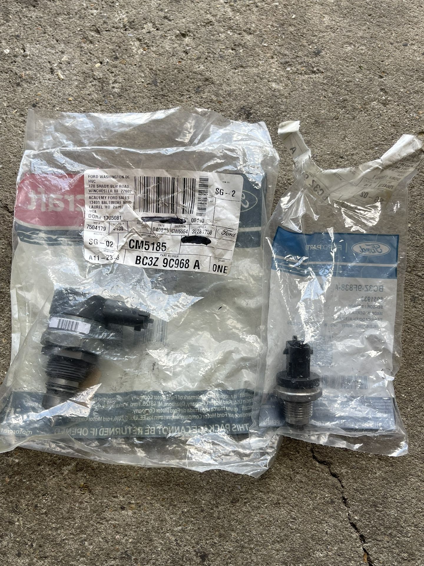 2011 And Up Ford 6.7 Diesel Power Stroke, Fuel Pressure Regulator And Fuel Pressure Sensor, Originals From Ford Dealer