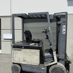 Crown 48v Electric Forklift 6000lbs