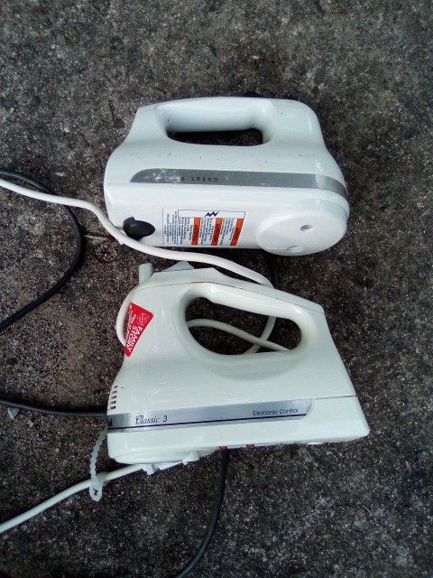 Lot Of 2 KitchenAid Blenders