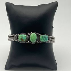 Vintage 925 sterling silver bracelet with turquoise
