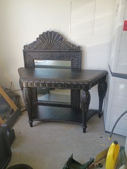 Vintage Table w/mirror
