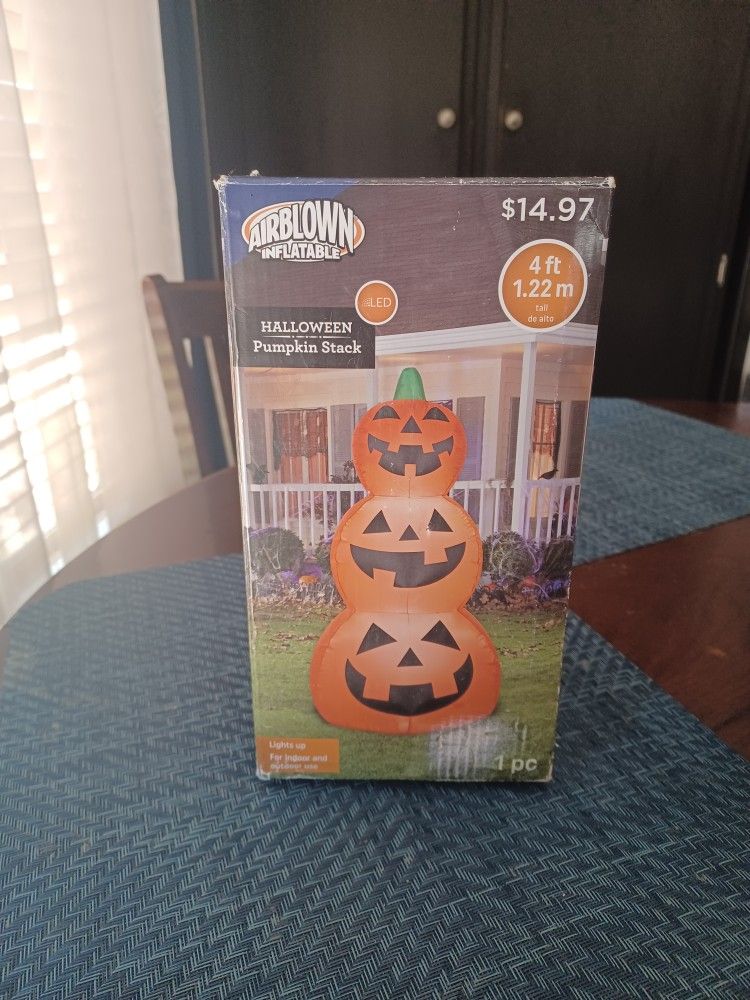 Stacked Pumpkins Airblown Inflatable