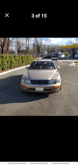 1995 Lexus LS 400