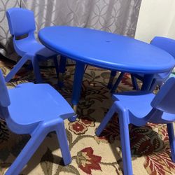 Kids Table With 4 Chair 
