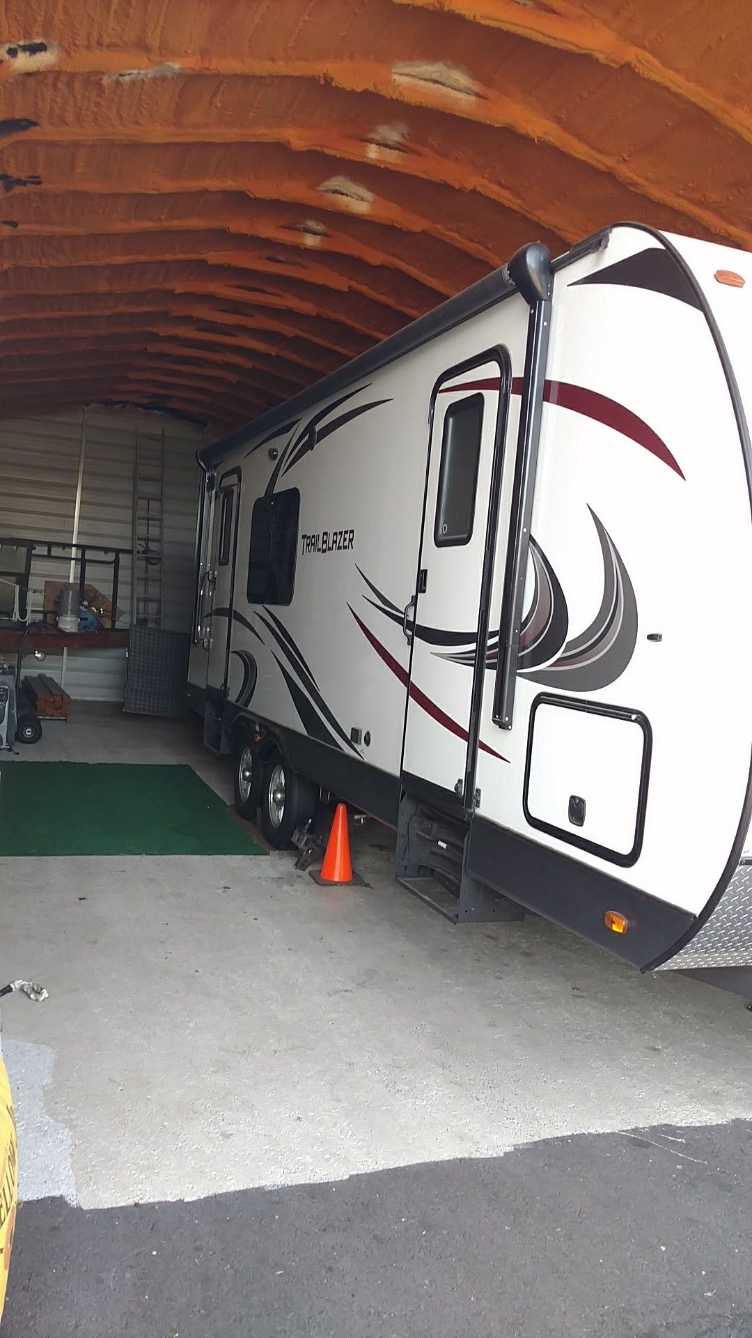 Pending sale.......Camp trailer (Trailblazer . by Komfort)