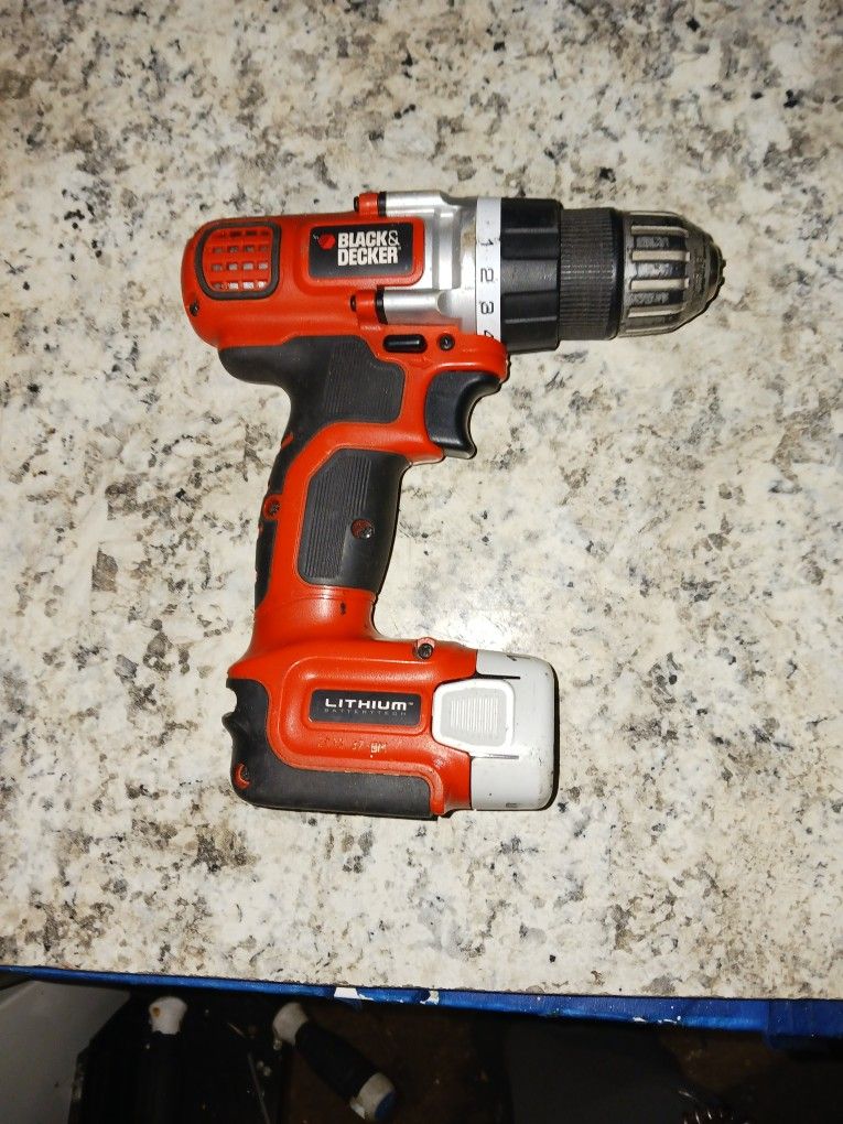 Black & Decker 12 Volt Cordless Drill