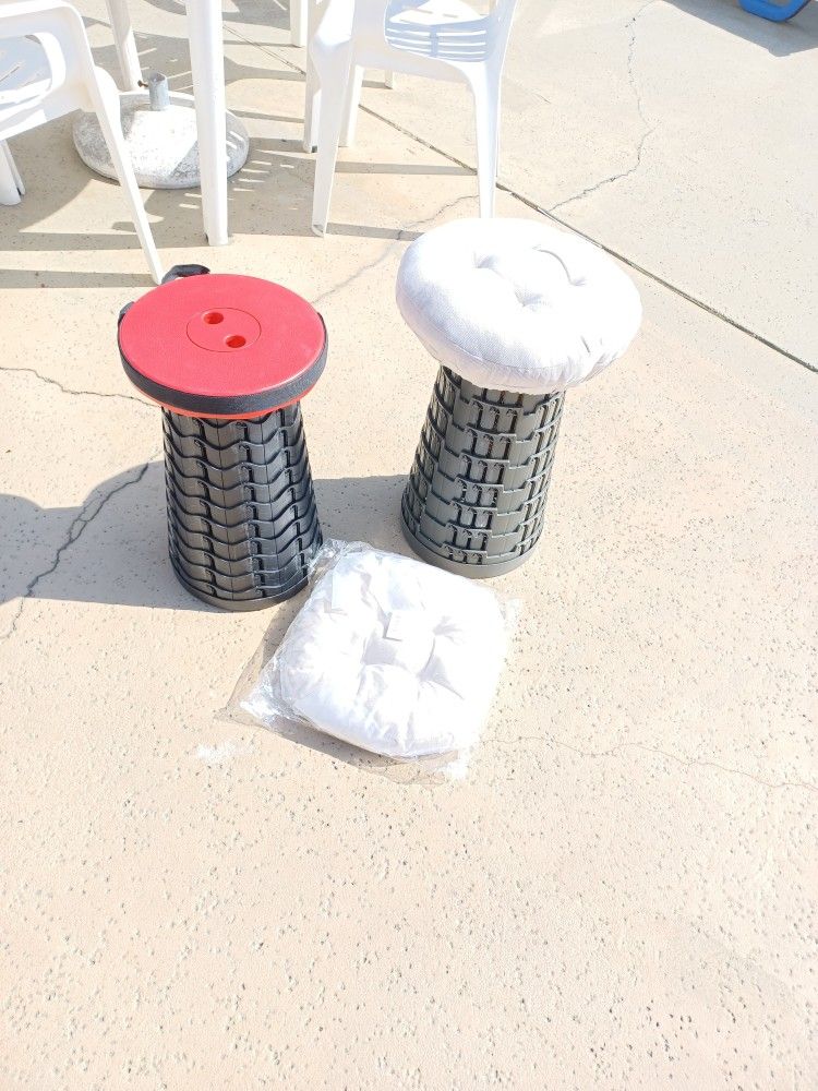 Retractable Portable Stools With Cushions