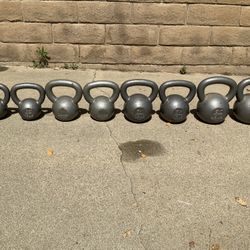 Kettlebells 15 Lb, 25lb, 35lb, 45 Lb
