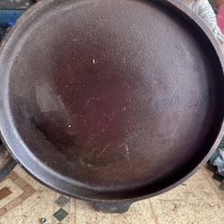 Cast iron skillet