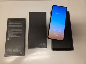 Samsung Galaxy Z Flip 7 fe 256 GB Unlocked brand new open box never set up warranty