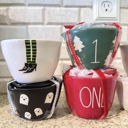 Rae Dunn Measuring Cups 