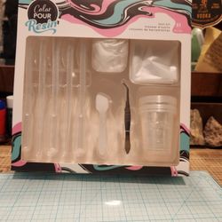 COLOR POUR RESIN KIT