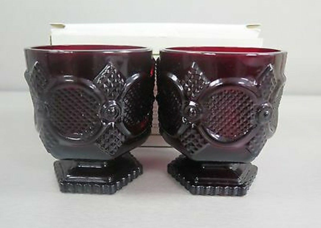 Avon Cape Cod Collection Footed Glasses Set Of 4.