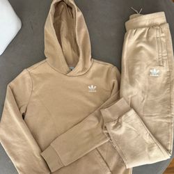 Kids Adidas Tan /Khaki Jogger Set Size 9-10