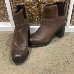 Sorel Brown Boots 