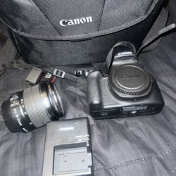 Canon T7 