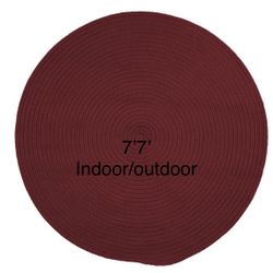 Burgandy Braided Indoor/Outdoor Rug, 7’x7’,Brand New